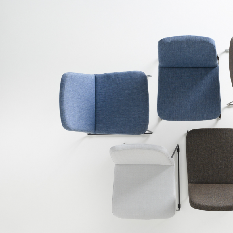 CLOE 3 chair - metal sled structure - Pointhouse