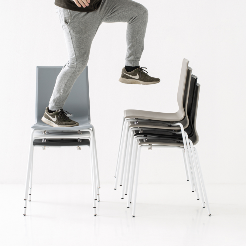 Silla ELENA 2, estructura metálica apilable de 4 patas - Pointhouse