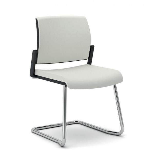 Chaise visiteur LEX en polypropylène rembourrée / piètement luge - MILANI