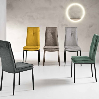 Sedia CLYDE imbottita in...