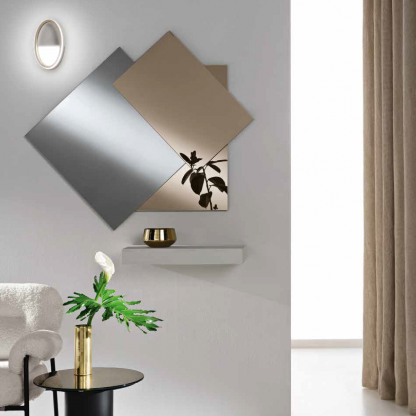 Specchio MIND formato da tre lastre...