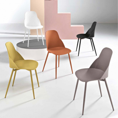 MILA chair in polypropylene...