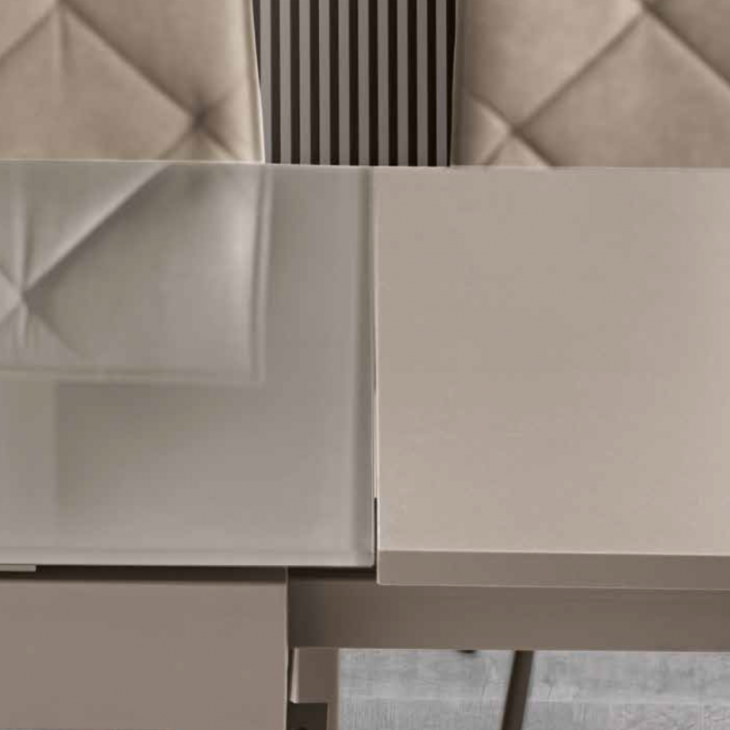 Tavolo OMERO allungabile con piano in...