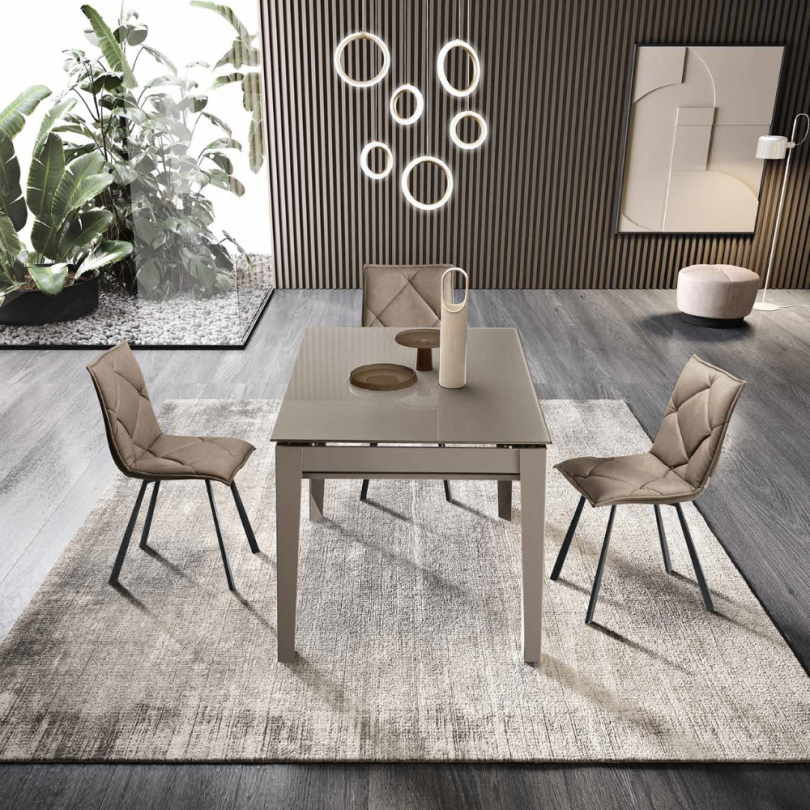 Tavolo OMERO allungabile con piano in...