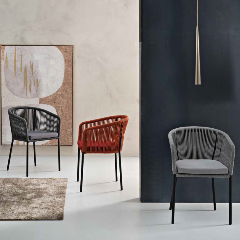 Sedia JOAN in corda con struttura in...