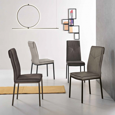 Sedia VIVIENNE in ecopelle...