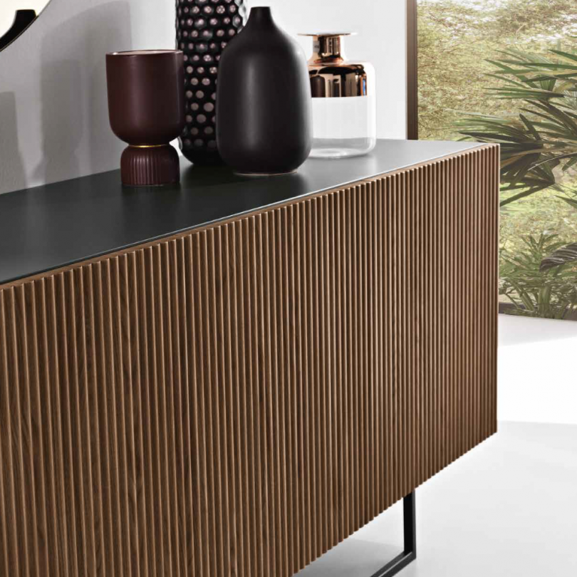 Madia RONDA con scocca in nobilitato...