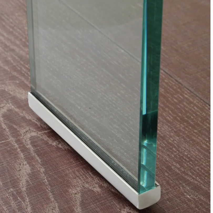 Table En Verre N ° 676 - Président