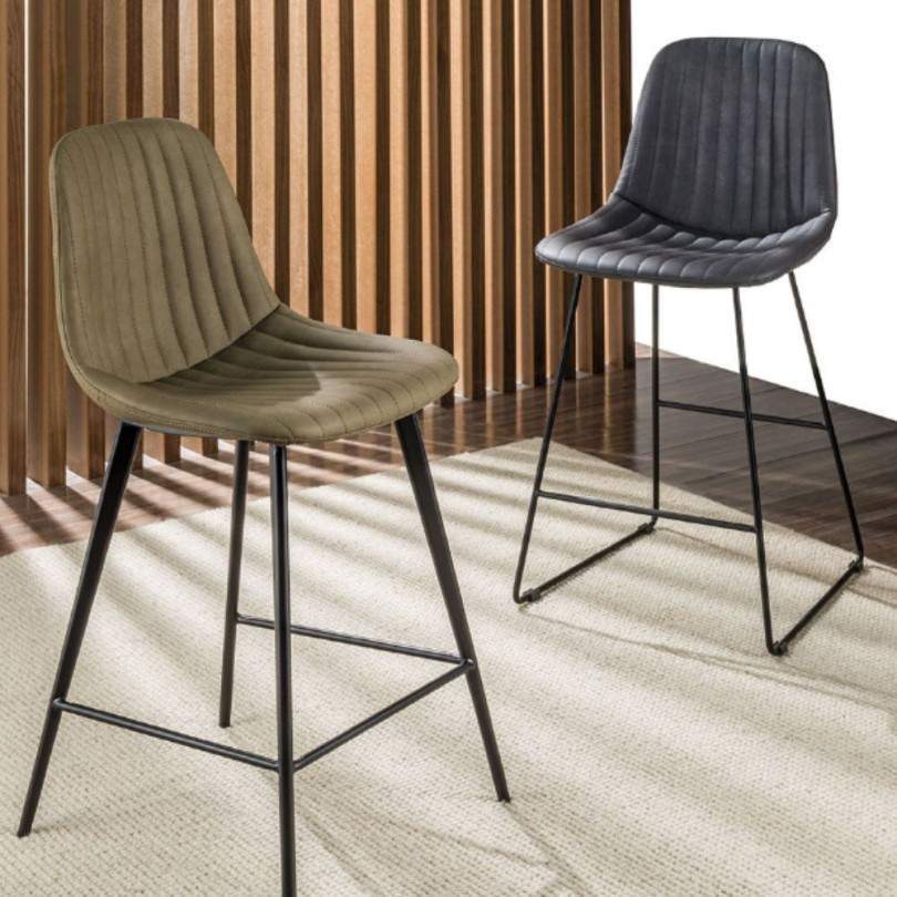 Sgabello Cinquecento Stool Art. 500/1...