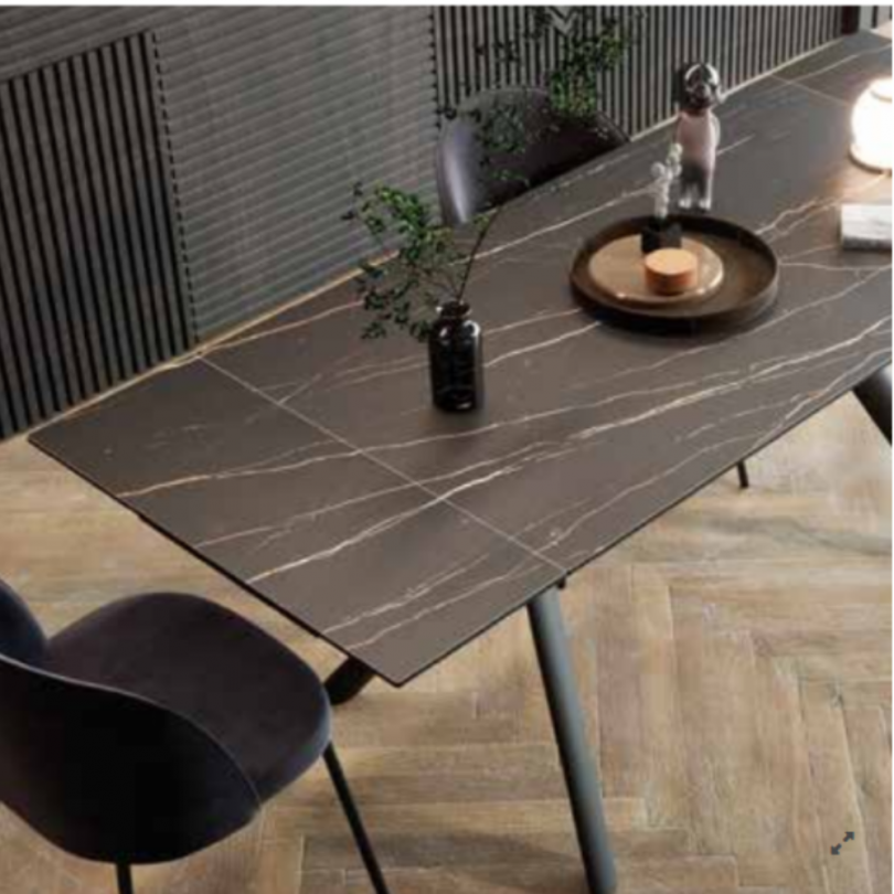 Tavolo VERSUS  Art. 685 La Seggiola